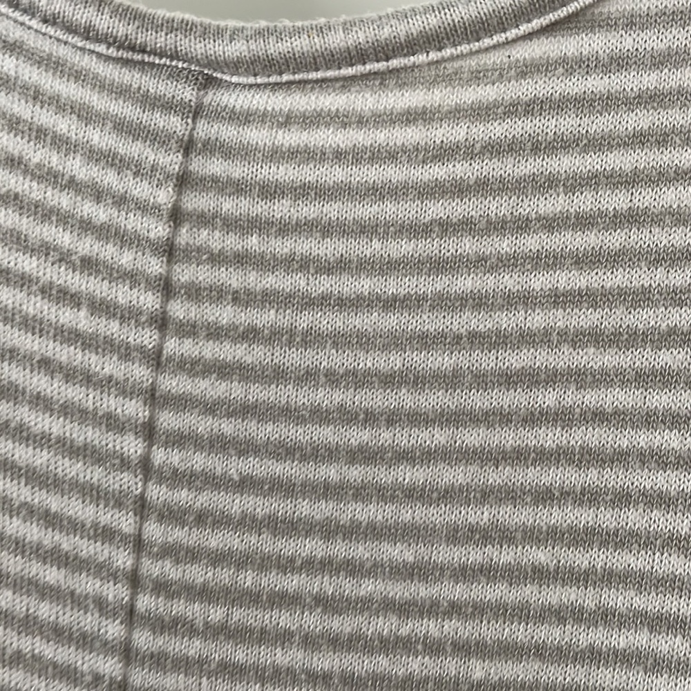 Old Navy jersey gray striped dress - Picture 4 of 4